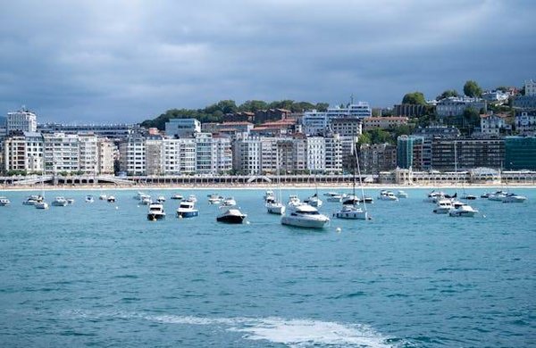 Guide camping sous tente au Pays Basque
